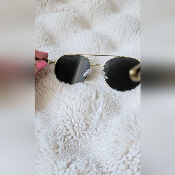Micheal kors gold aviator sunglasses - Picture 4 of 5